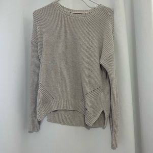 hollister beige sweater